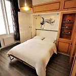 Warm And Comfortable Studio In Montmartre